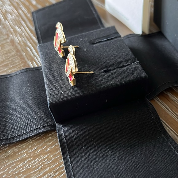 CHANEL Pink Enamel And Crystal CC Earrings - Picture 5 of 9